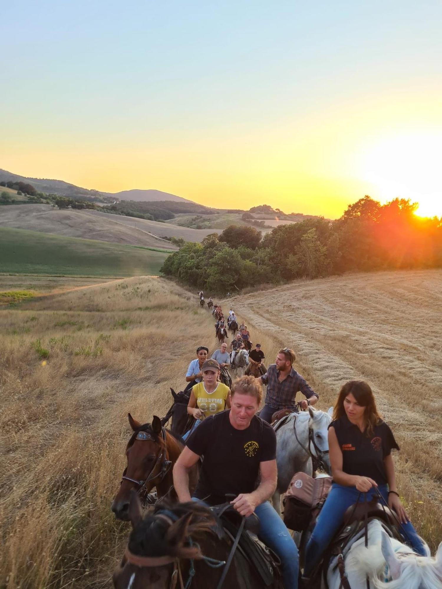 Essenziale Bed and Breakfast Castell'Anselmo Εξωτερικό φωτογραφία
